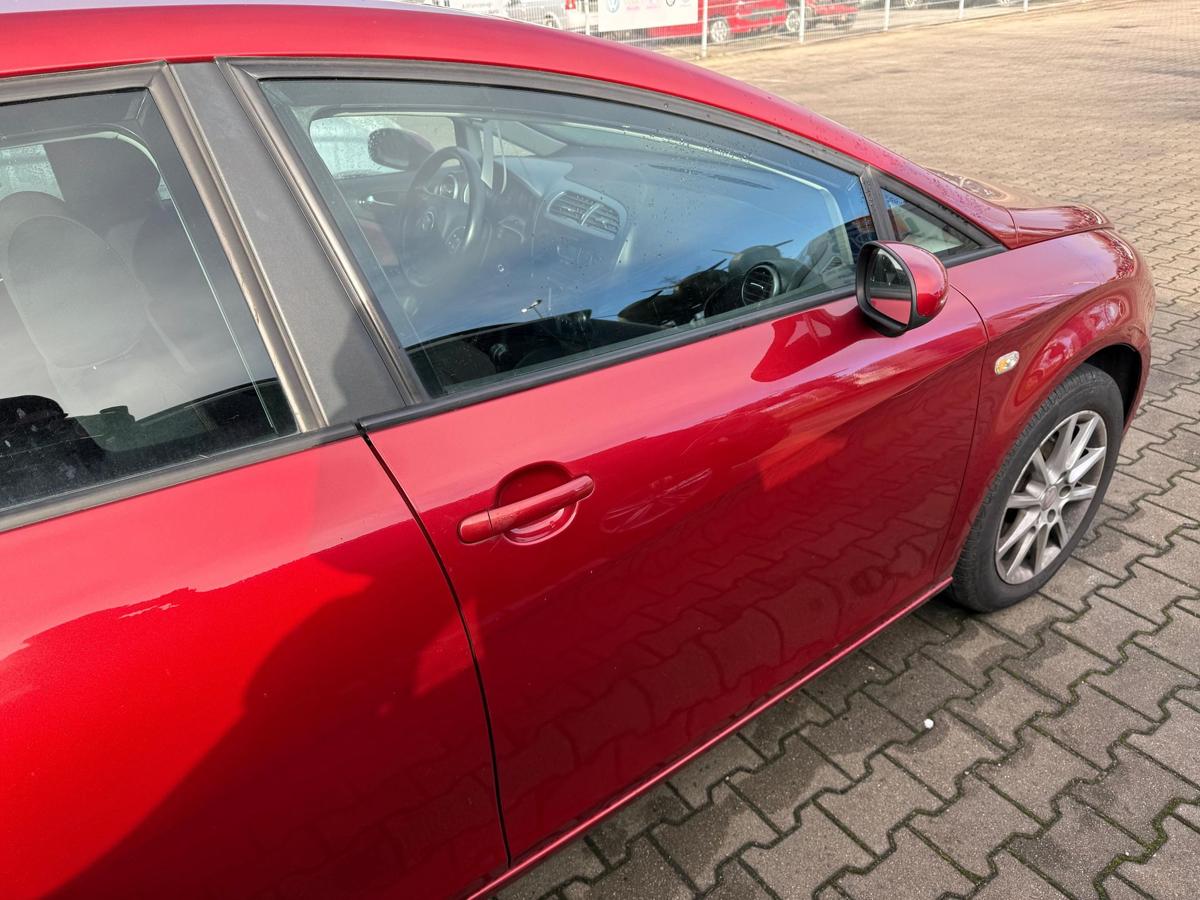 Seat Leon 1P original T&uuml;r vorn rechts LS3X Rojo Rubi 5 T&uuml;rer Rohbau BJ06